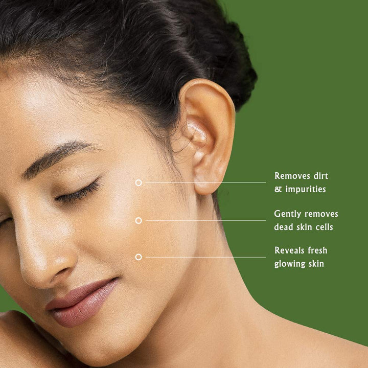 Lotus Herbals Berryscrub Strawberry & Aloe Vera Exfoliating Face Wash, 80g